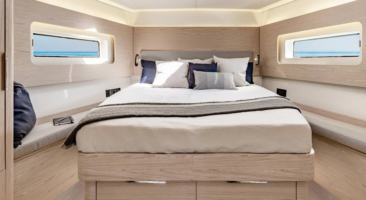 Beneteau Oceanis YACHT 54