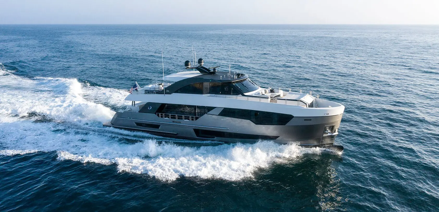 OceanAlexander 30R Skylounge