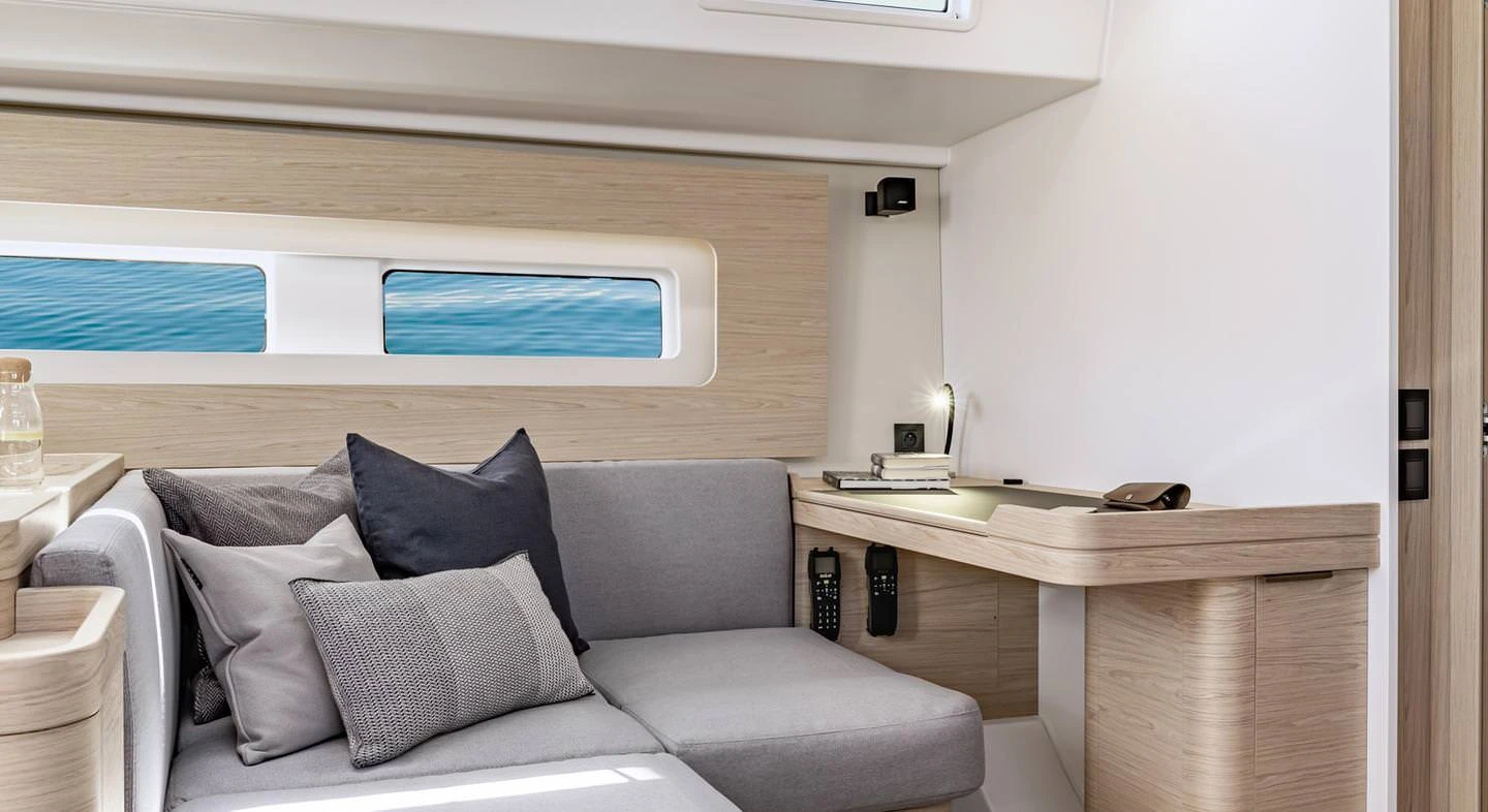 Beneteau Oceanis YACHT 54