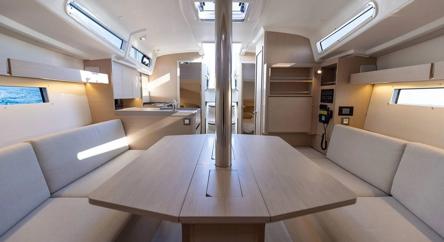 Beneteau Oceanis 34 1