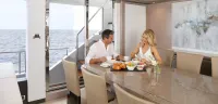 OceanAlexander 30R Skylounge