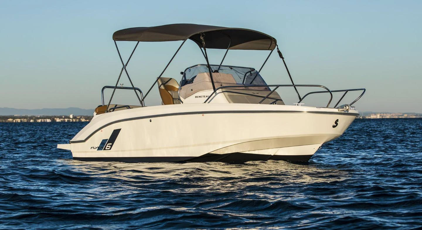 Beneteau Flyer 6 Sun deck