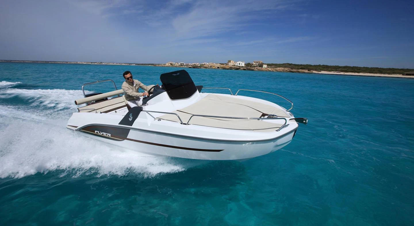 Beneteau Flyer 7 Sun deck
