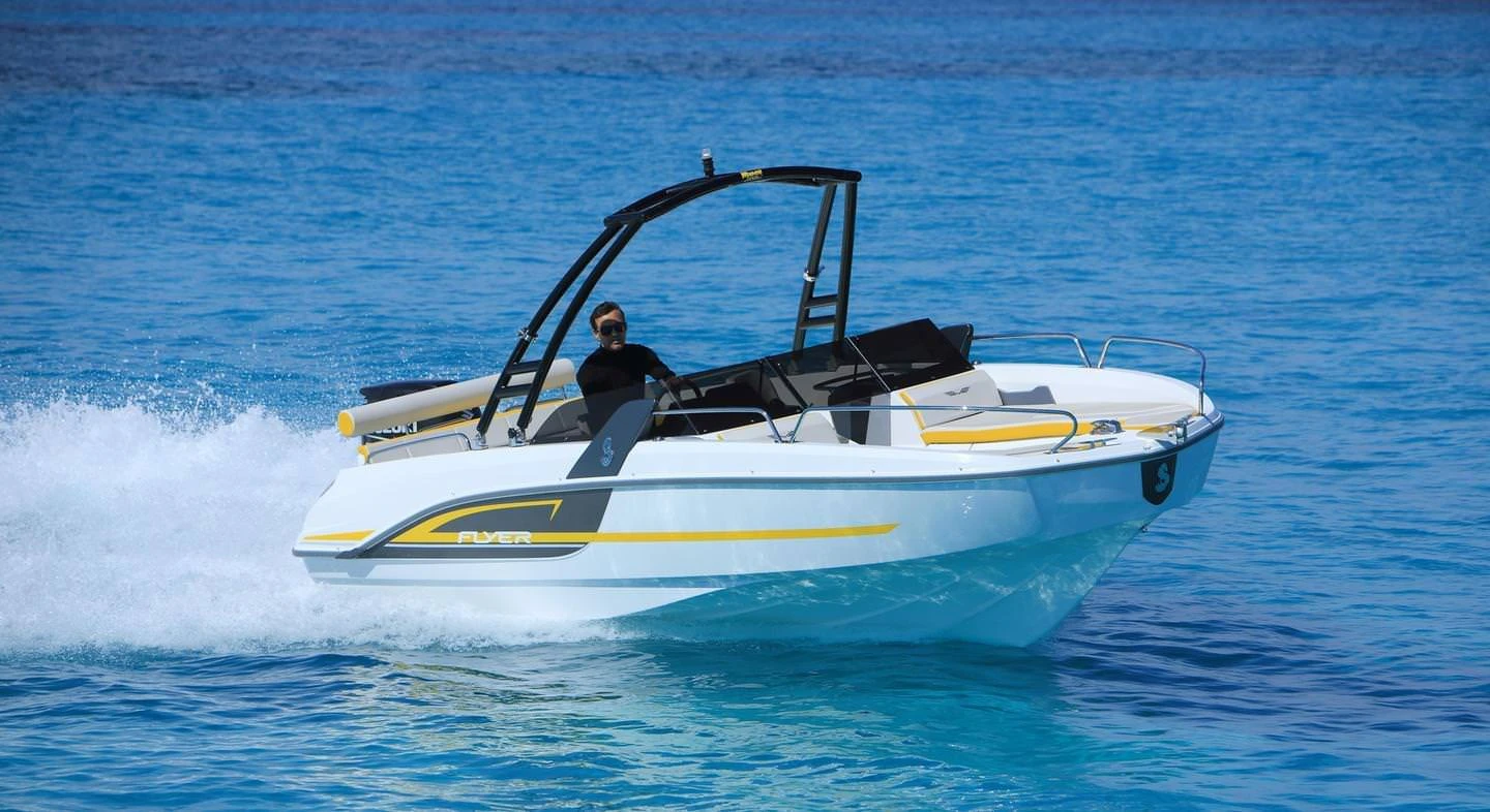 Beneteau Flyer 6 6 Sport deck
