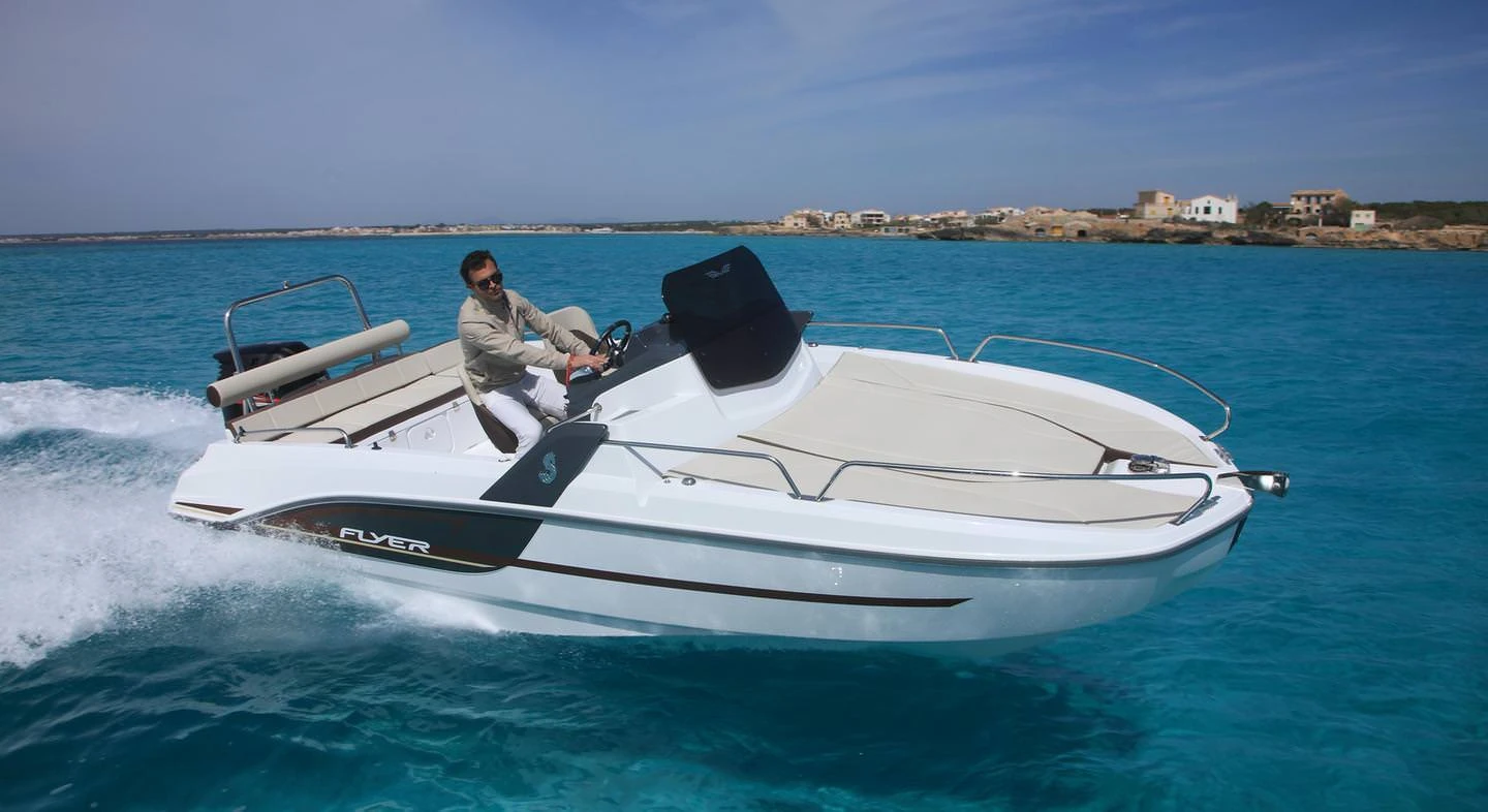 Beneteau Flyer 7 Sun deck