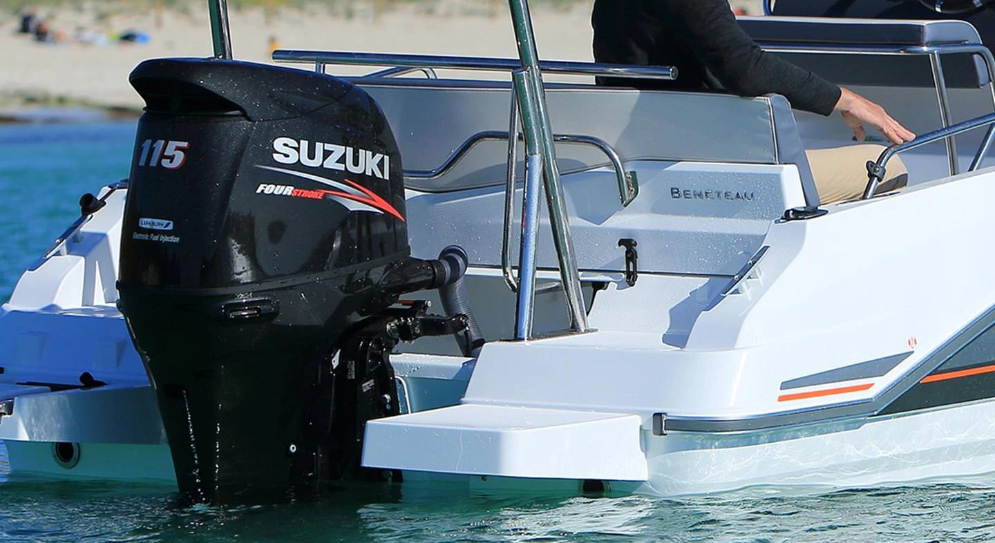 Beneteau Flyer 5 5 Space deck 