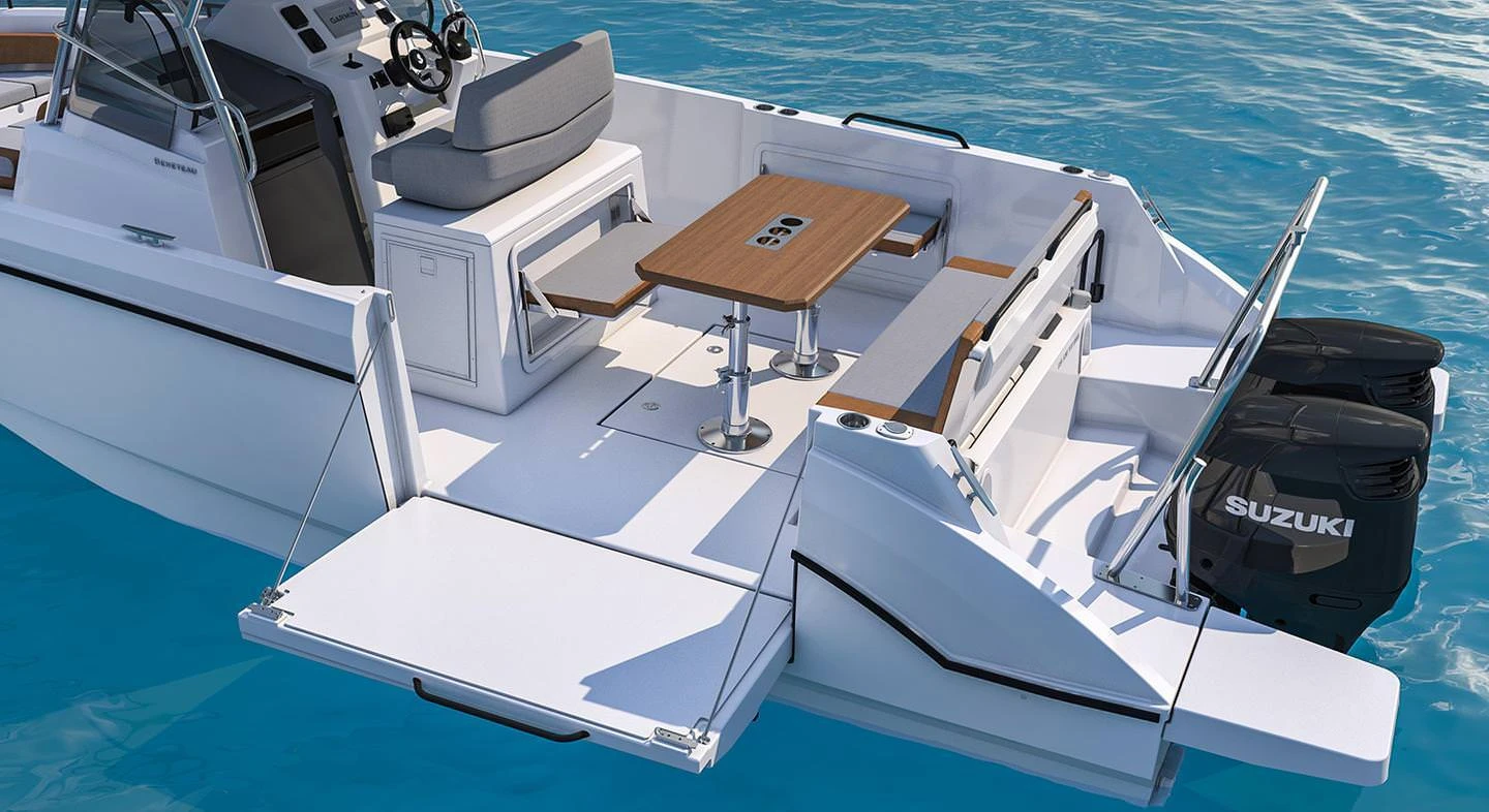 Beneteau Flyer 9 Space deck