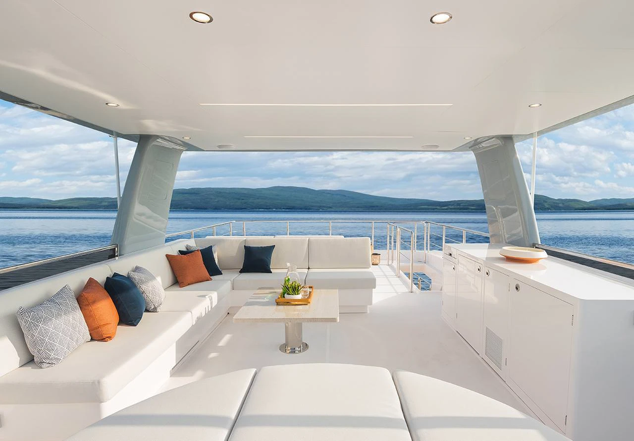 Horizon FD110 Tri-deck
