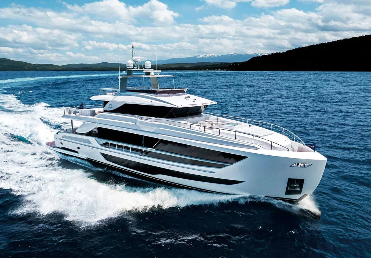 Horizon FD110 Tri-deck