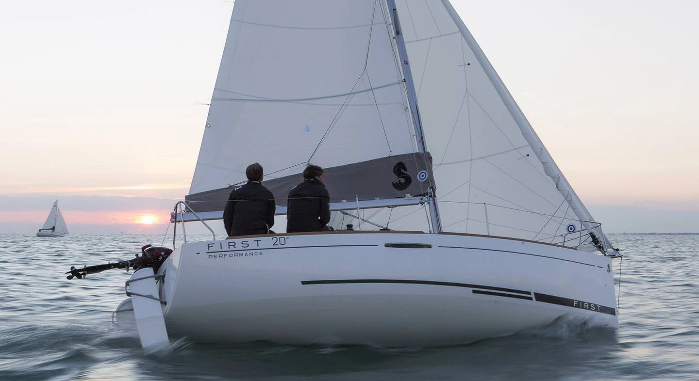 Beneteau First 20