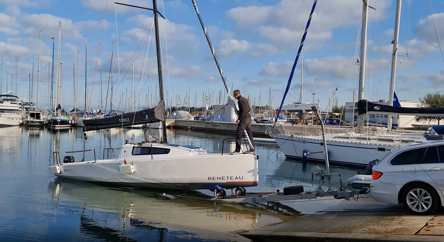 Beneteau First 24 SE