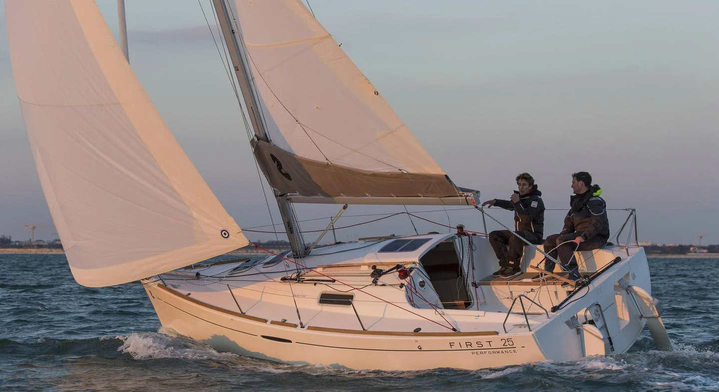 Beneteau First 25