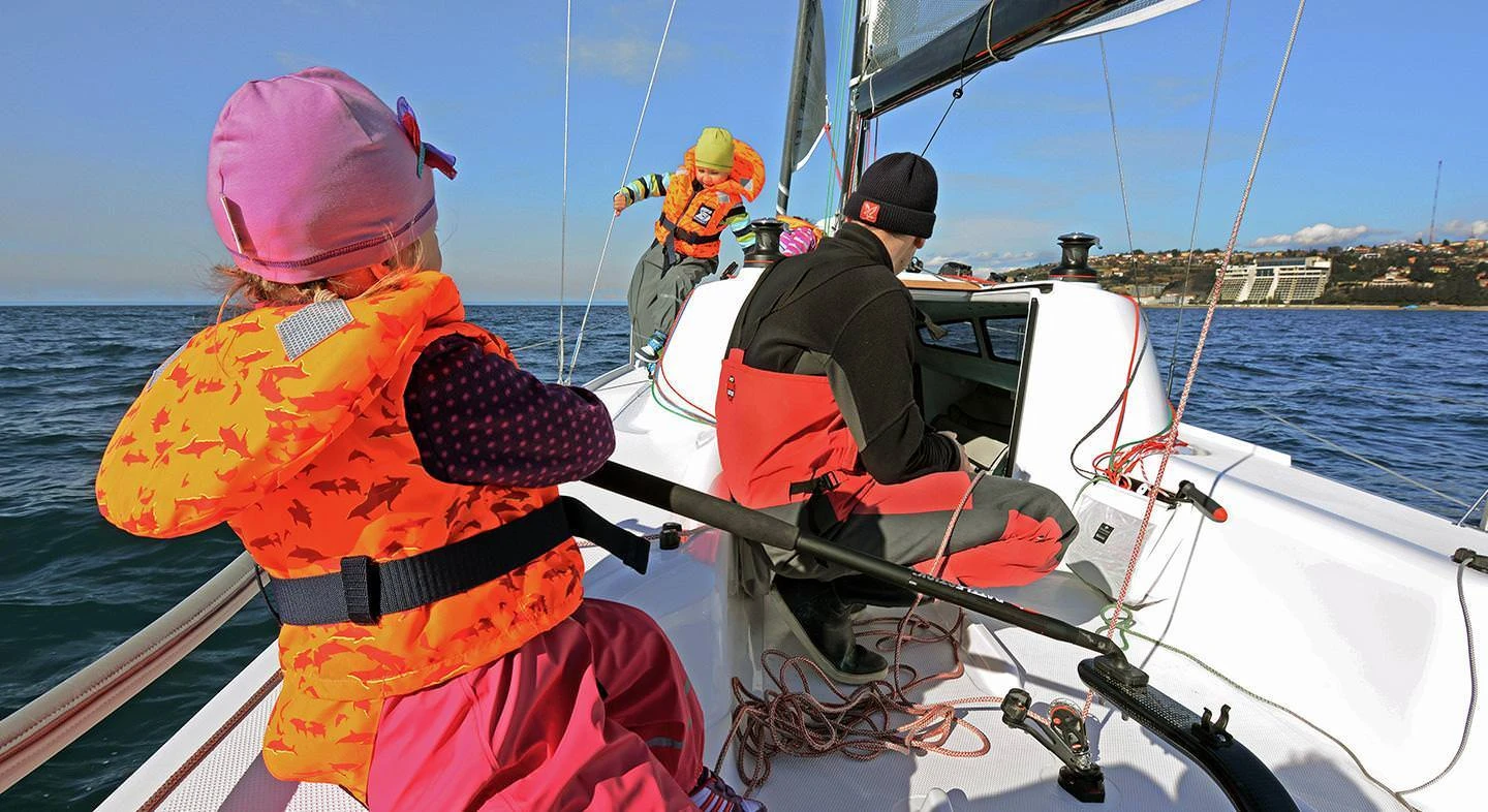 Beneteau First 24 SE