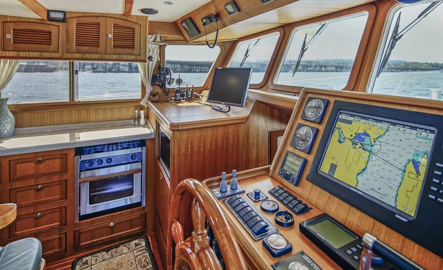 Artemis 42 Voyager Aft-cabin