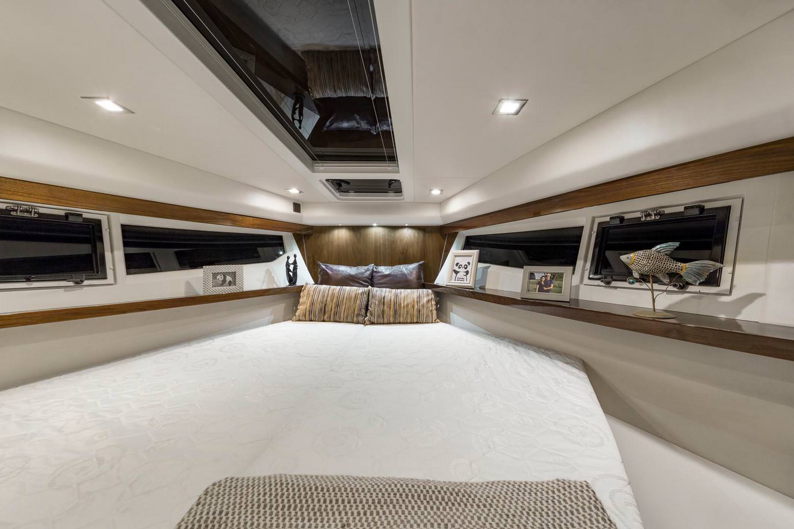 Galeon 365 HTS