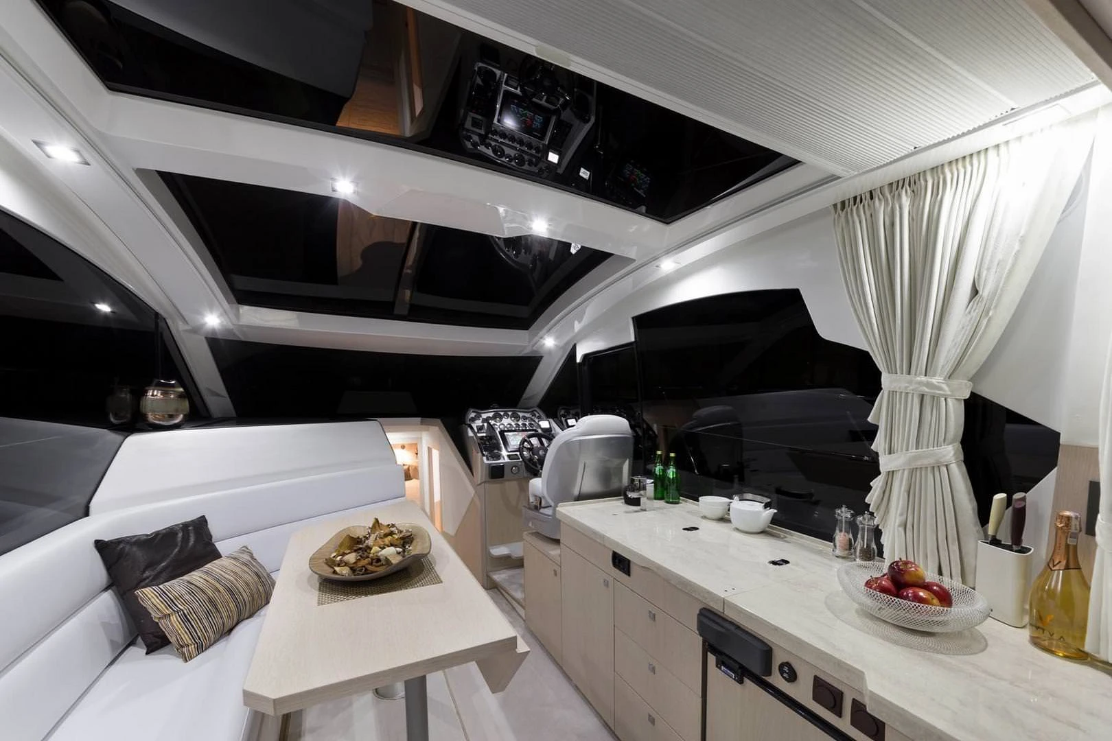 Galeon 370 HTC