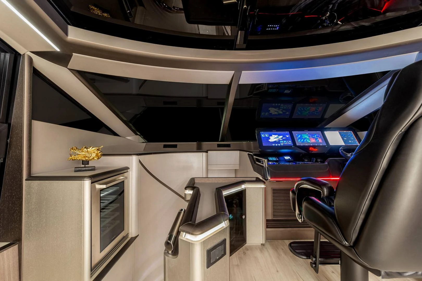 Galeon 800 FLY