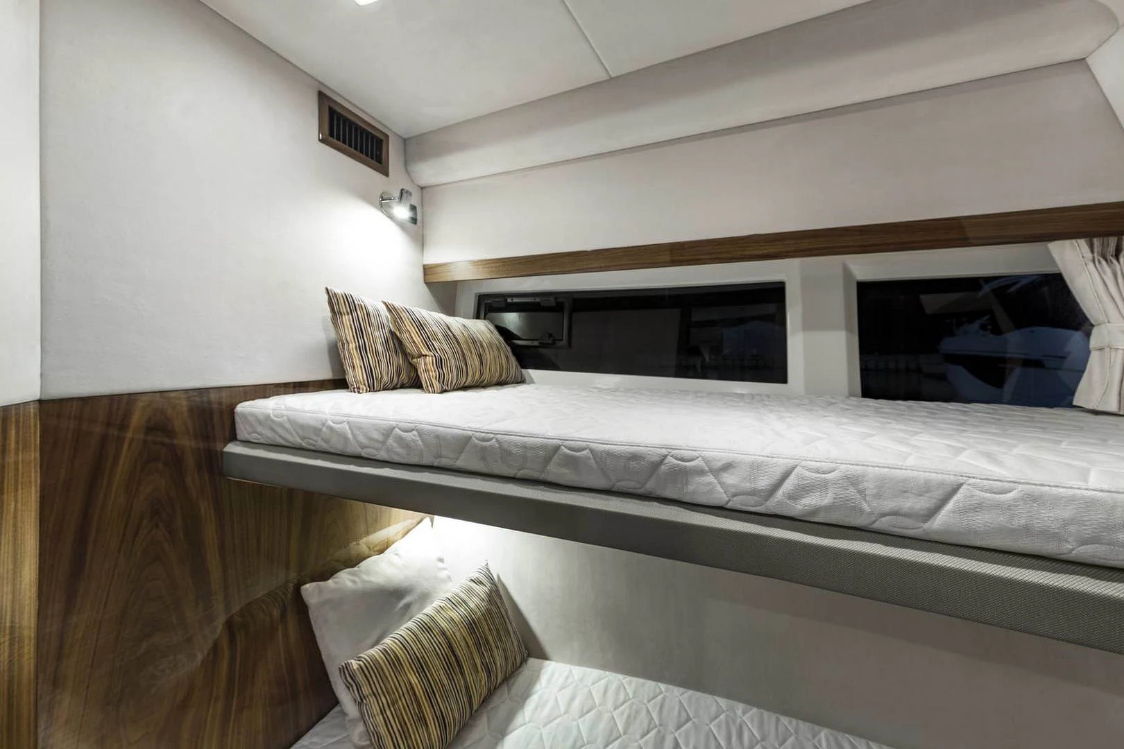 Galeon 360 FLY