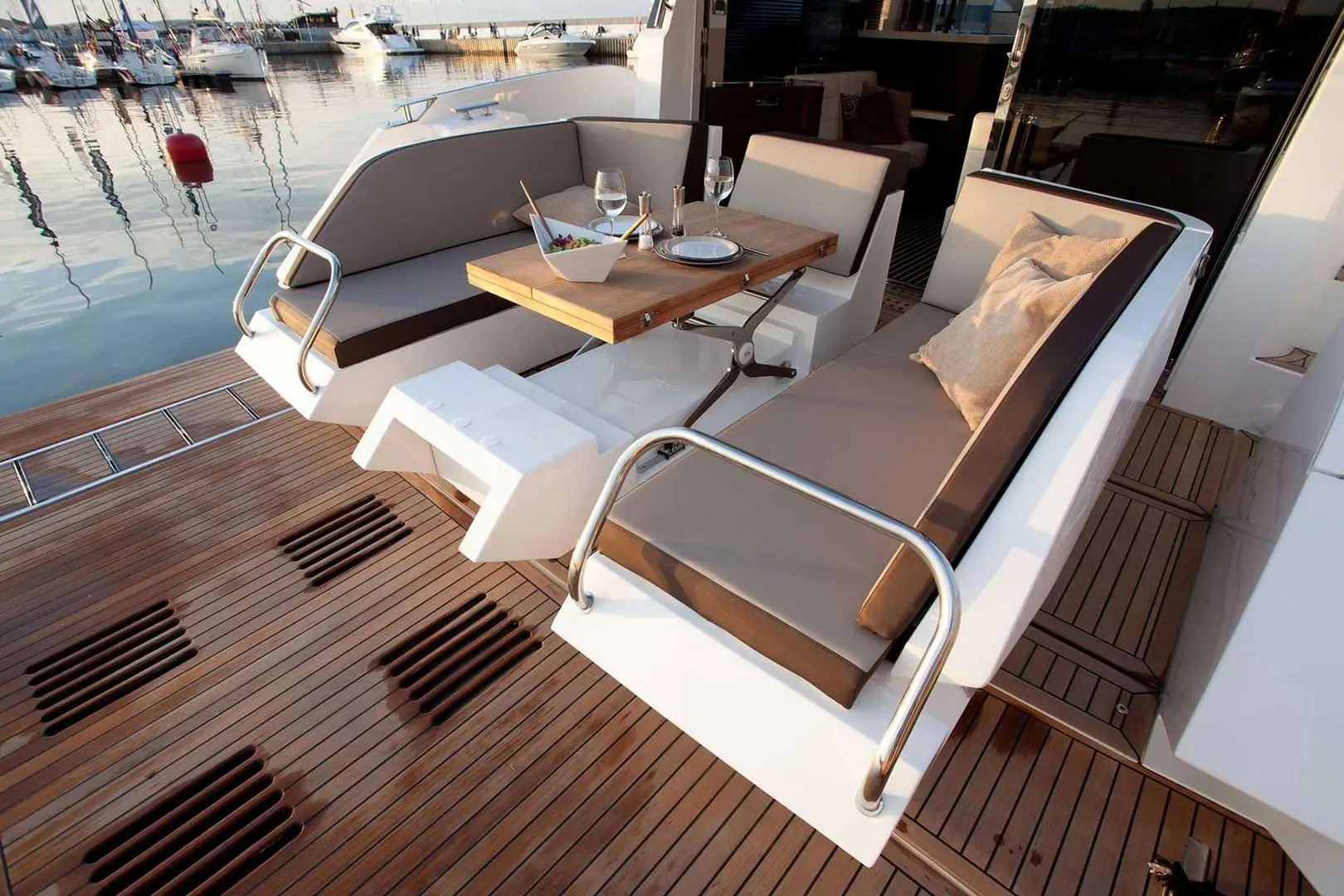 Galeon 430 HTC