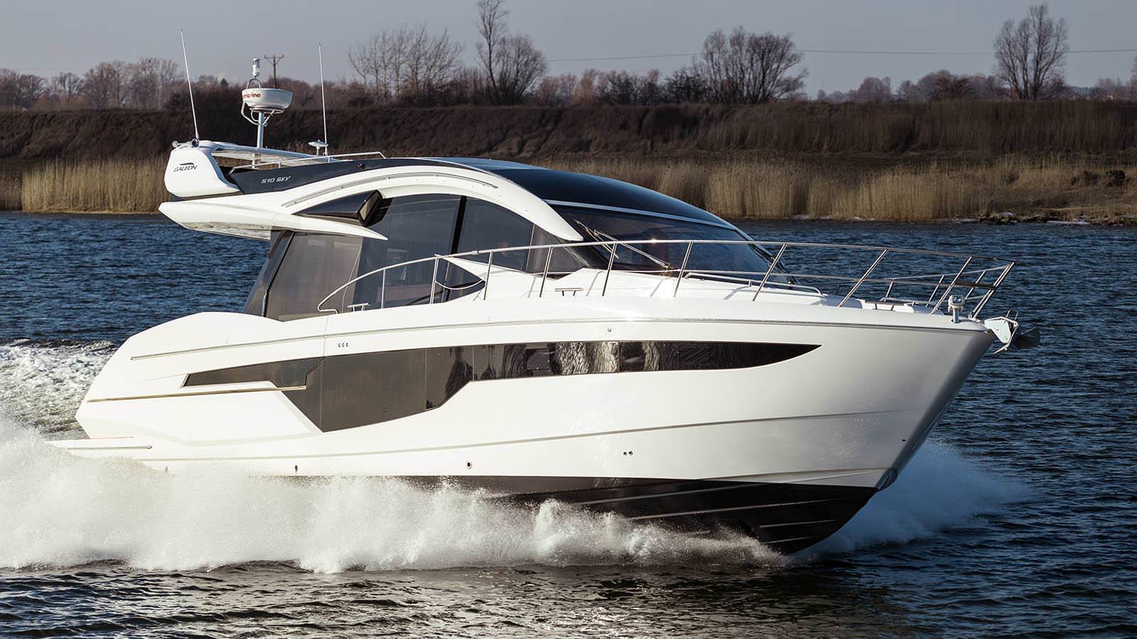 Galeon 510 Skydeck