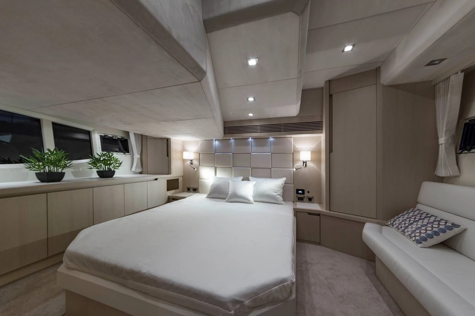 Galeon 445 HTS