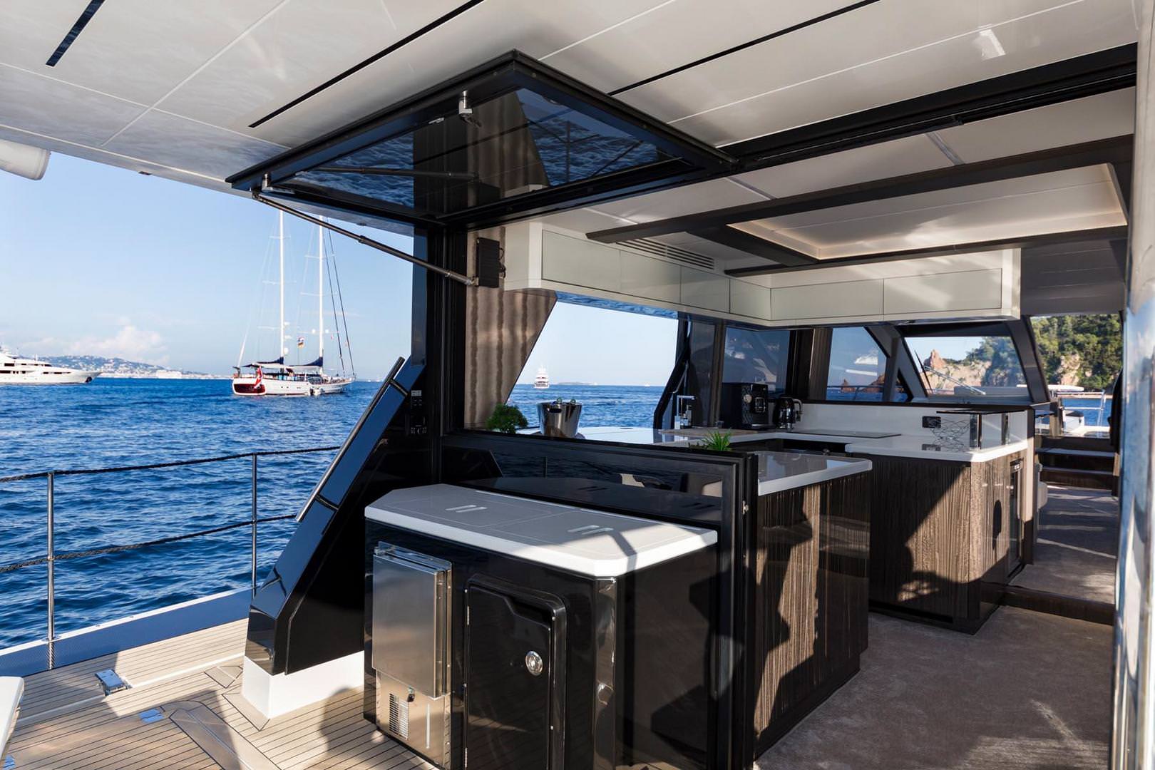 Galeon 650 SKYDECK