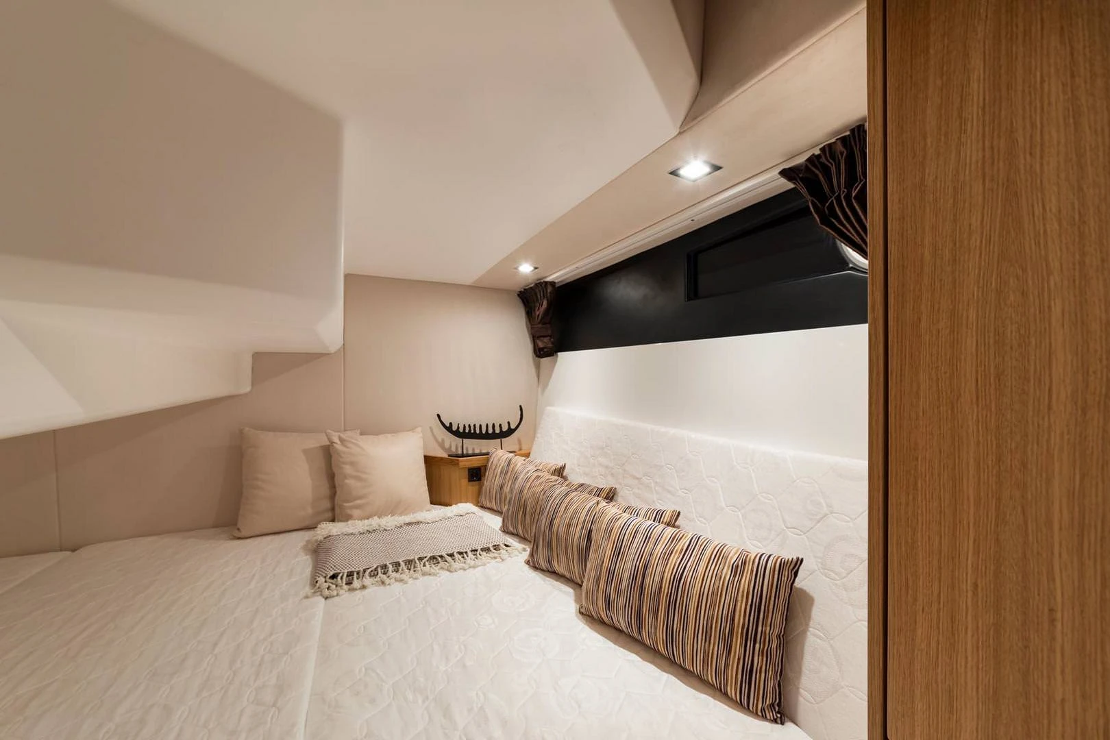Galeon 310 HTS