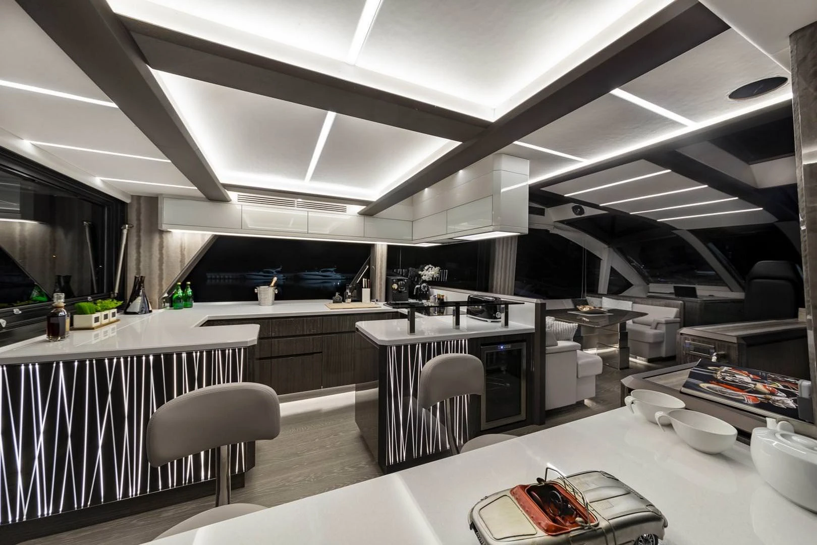 Galeon 650 SKYDECK