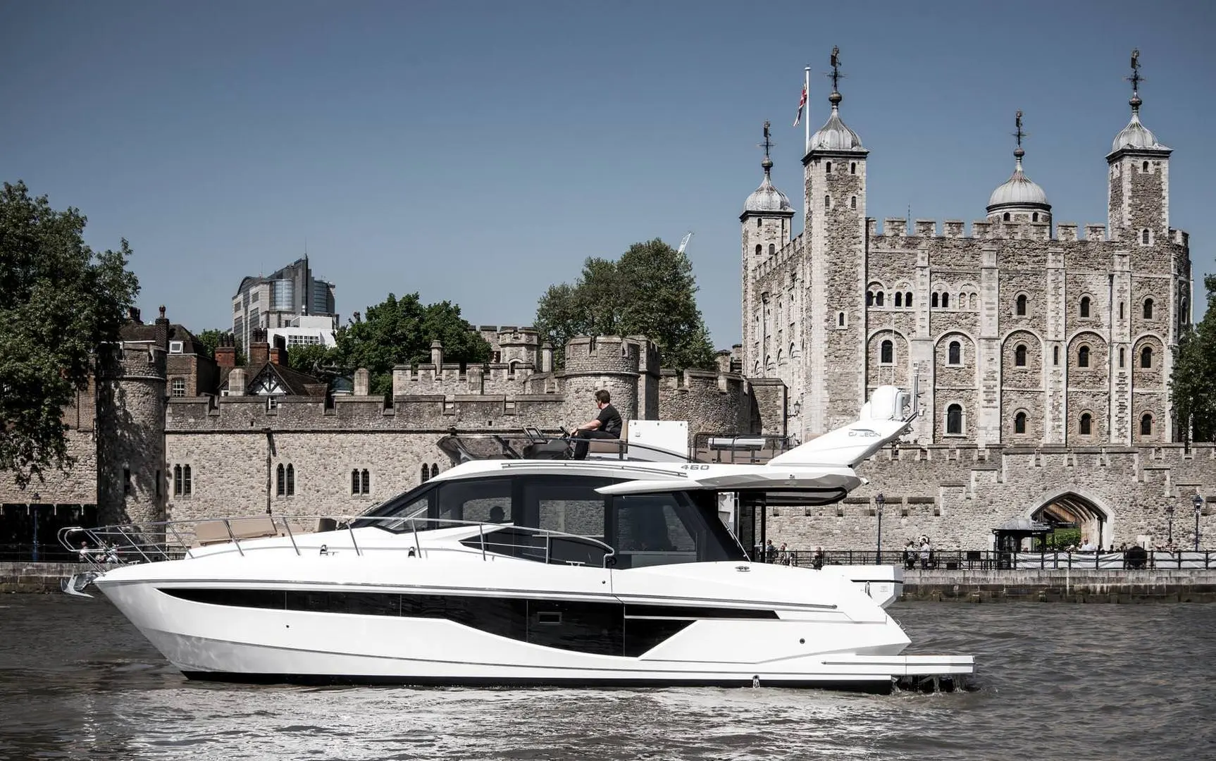 Galeon 460 FLY