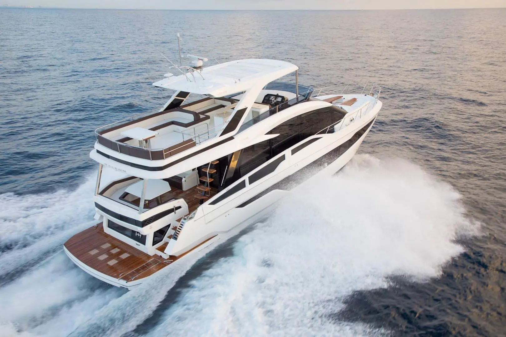 Galeon 640 FLY