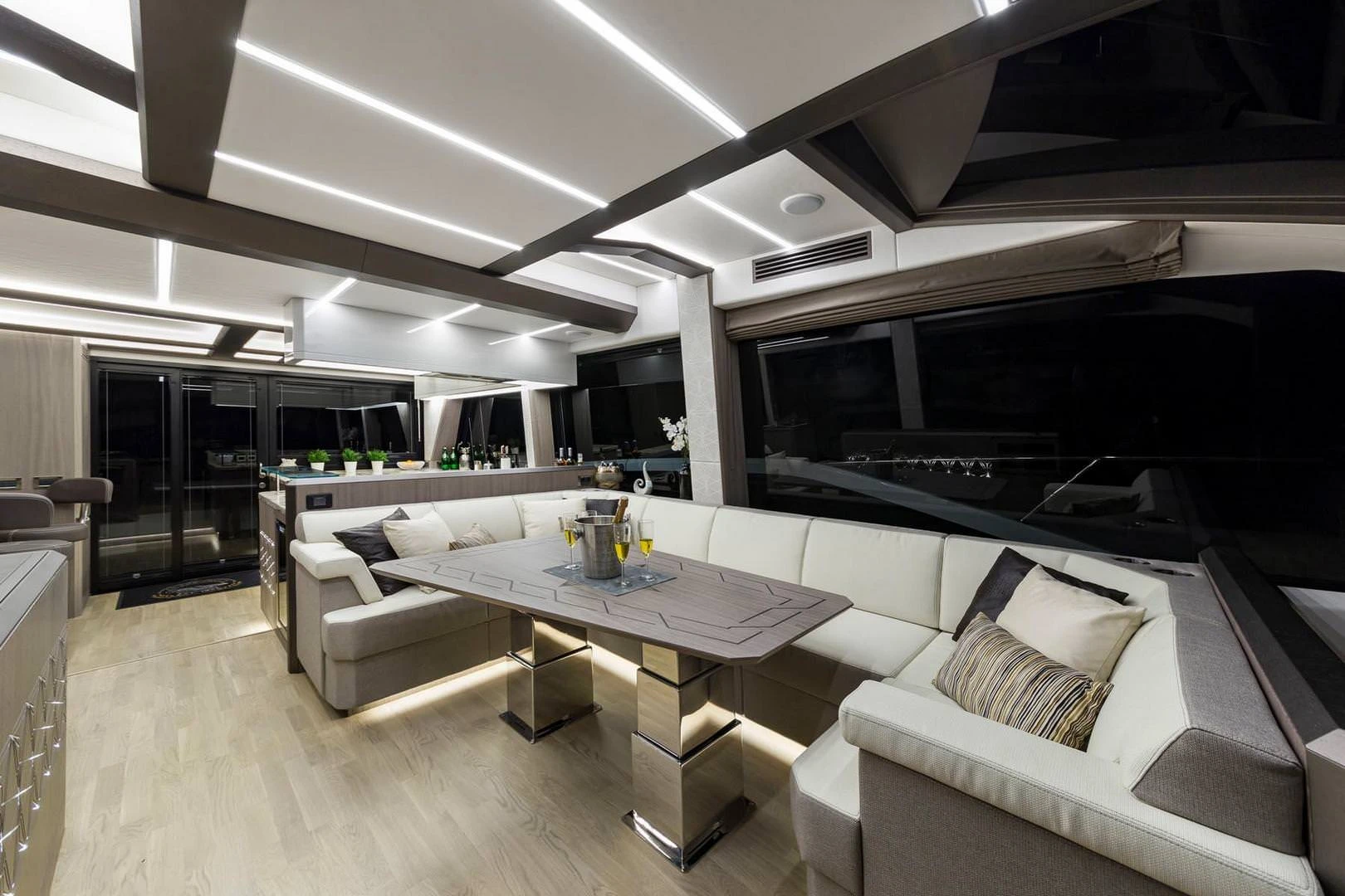 Galeon 640 FLY