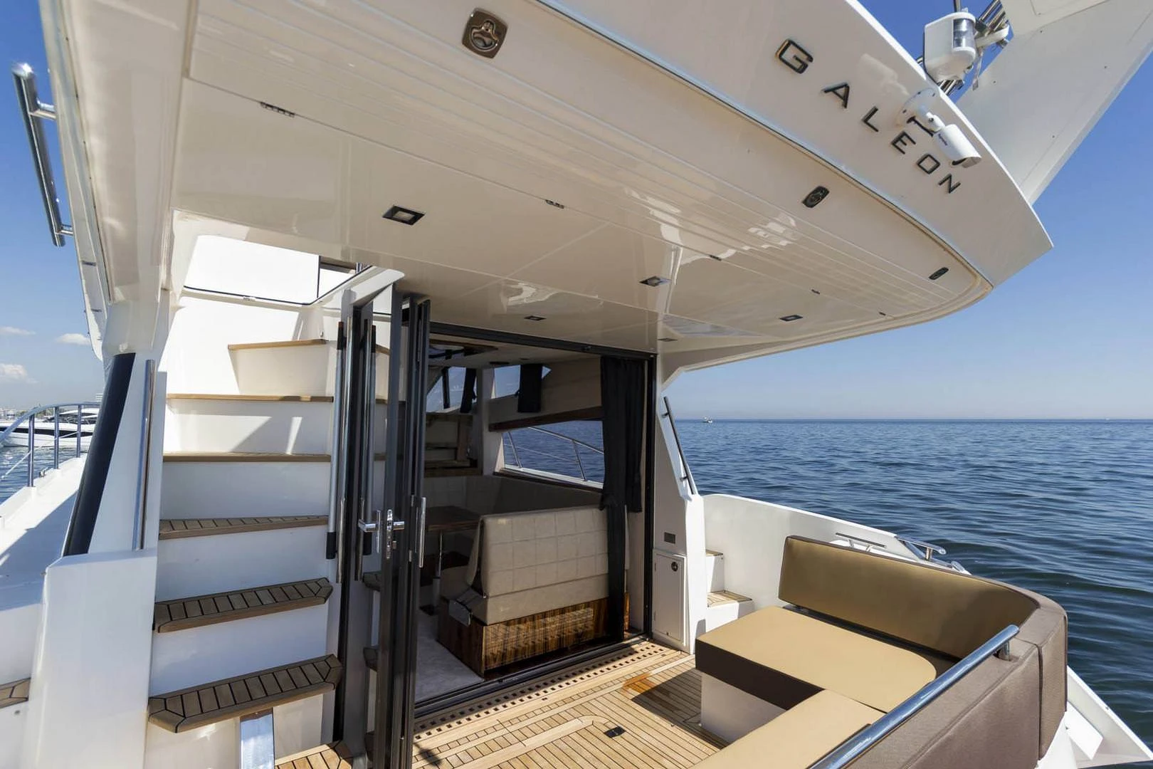 Galeon 425 HTC