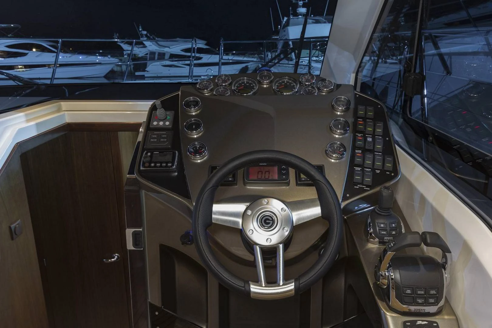 Galeon 365 HTS