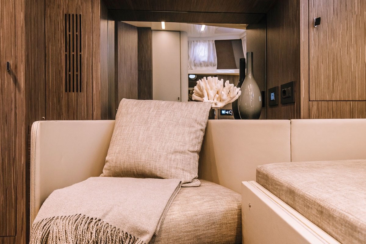 Cranchi  A46 Luxury Tender