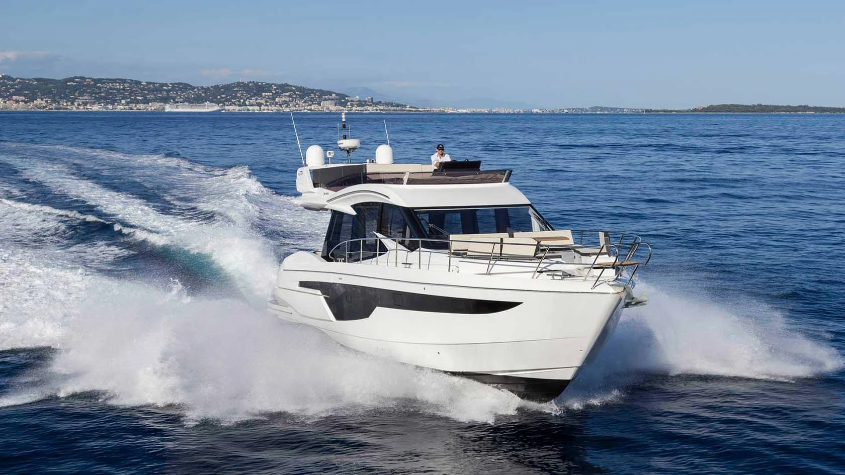 Galeon 500 FLY