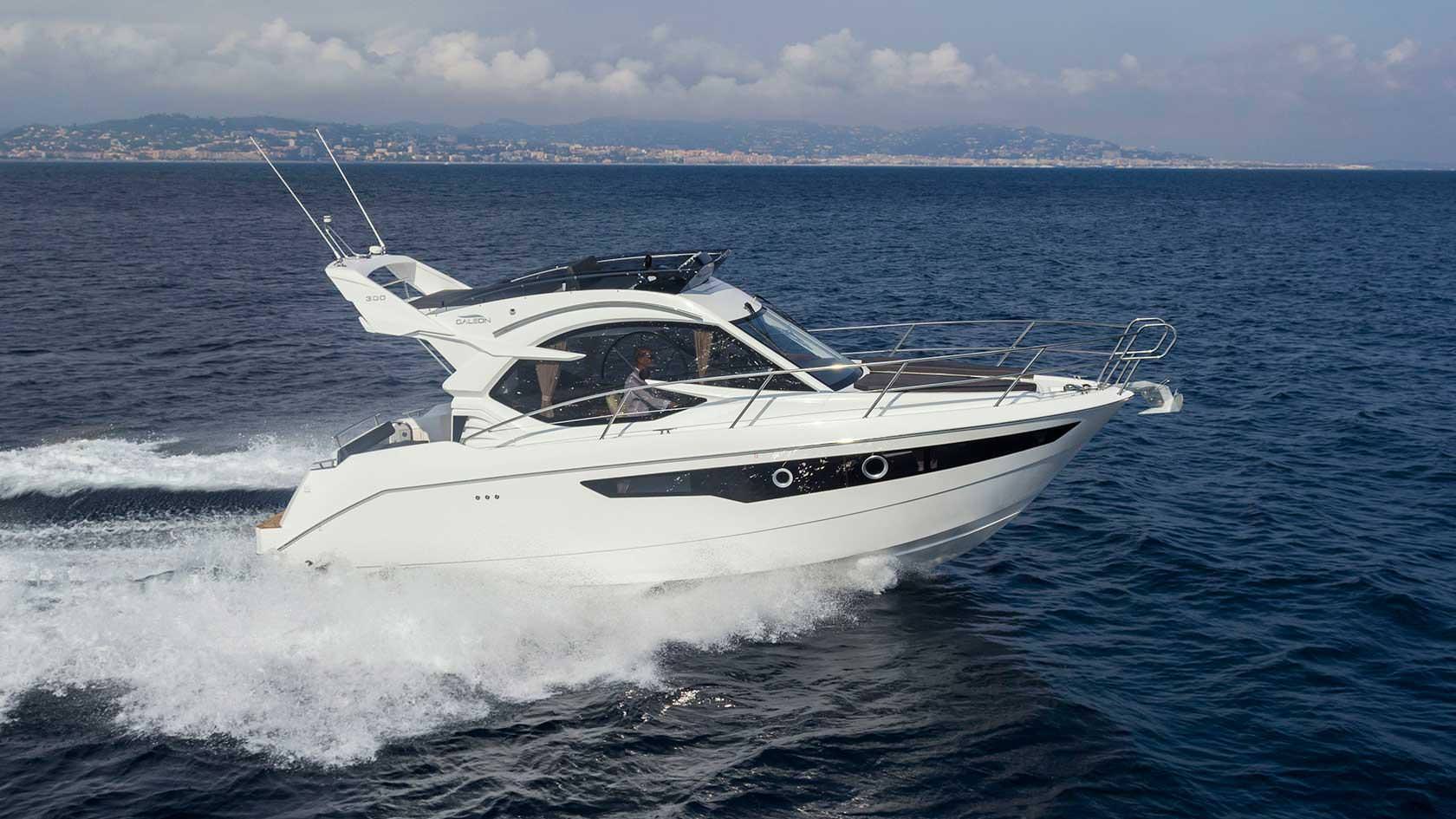 Galeon 300 FLY logo