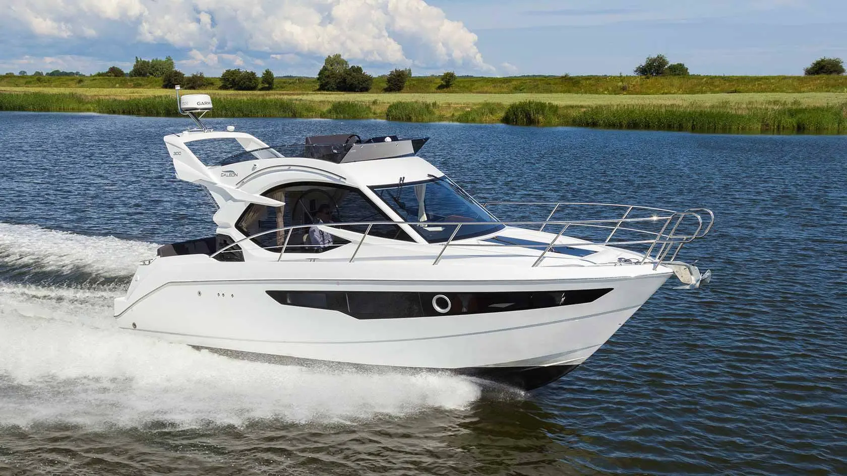 Galeon 300 FLY