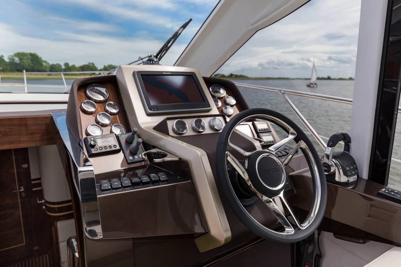 Galeon 445 HTS