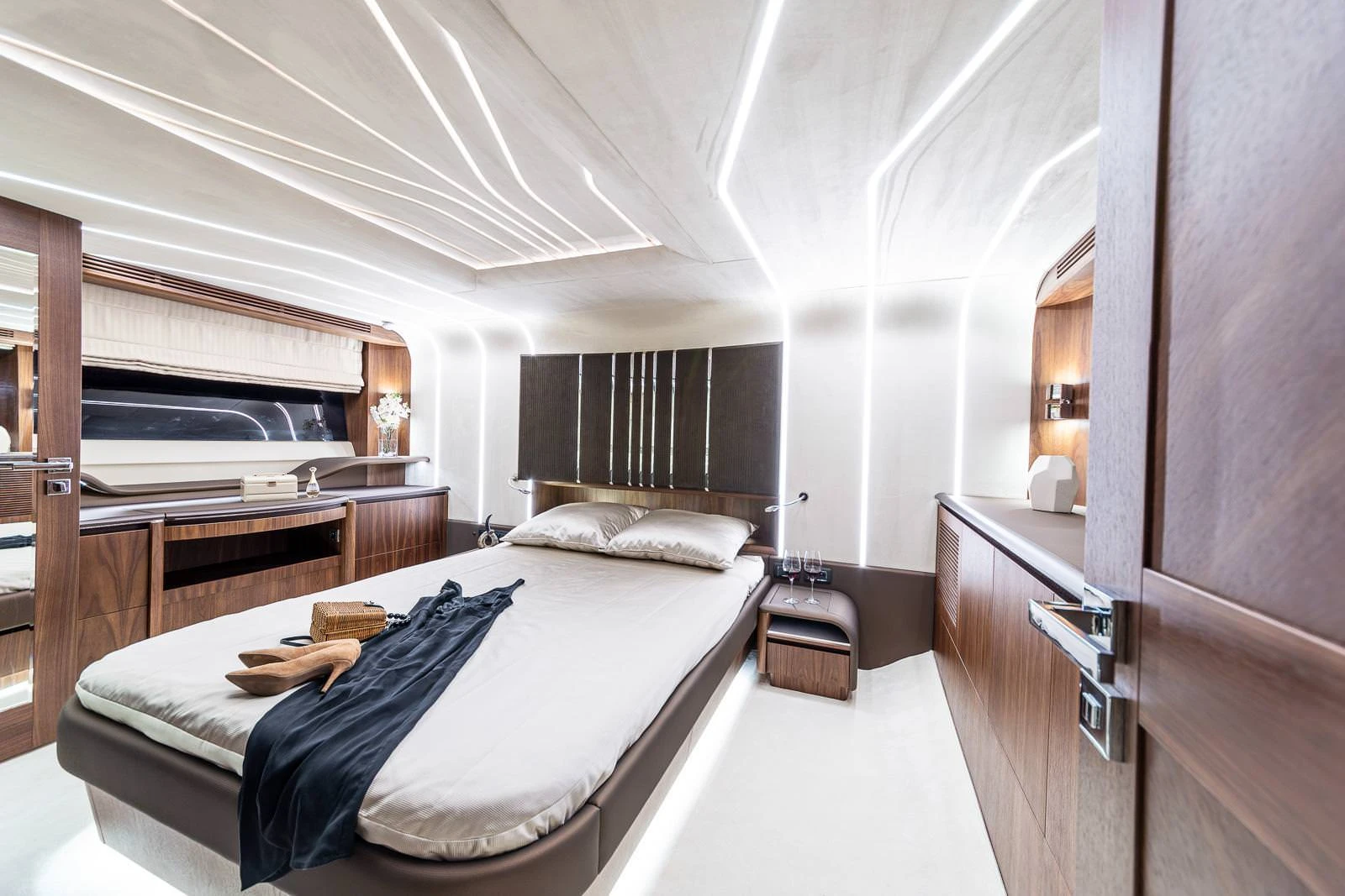 Galeon 680 FLY