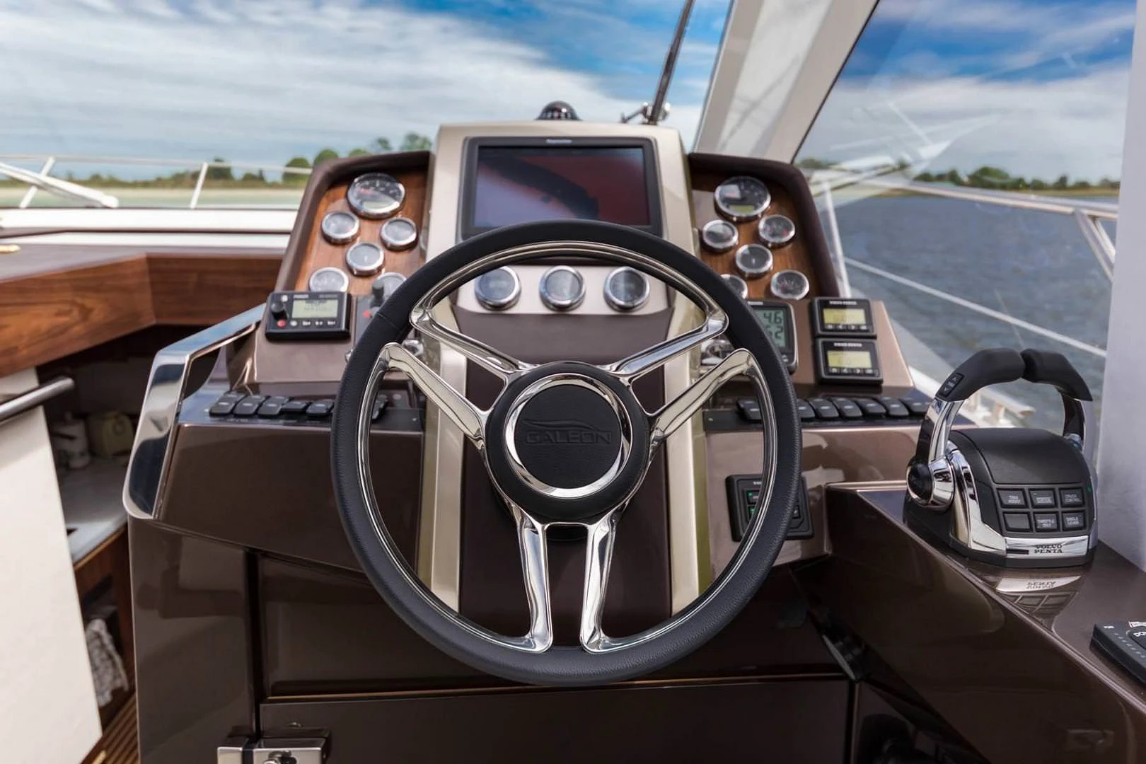Galeon 445 HTS