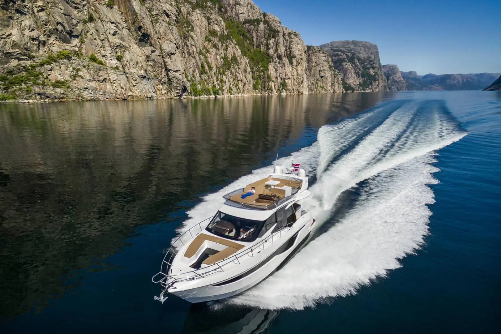 Galeon 460 FLY