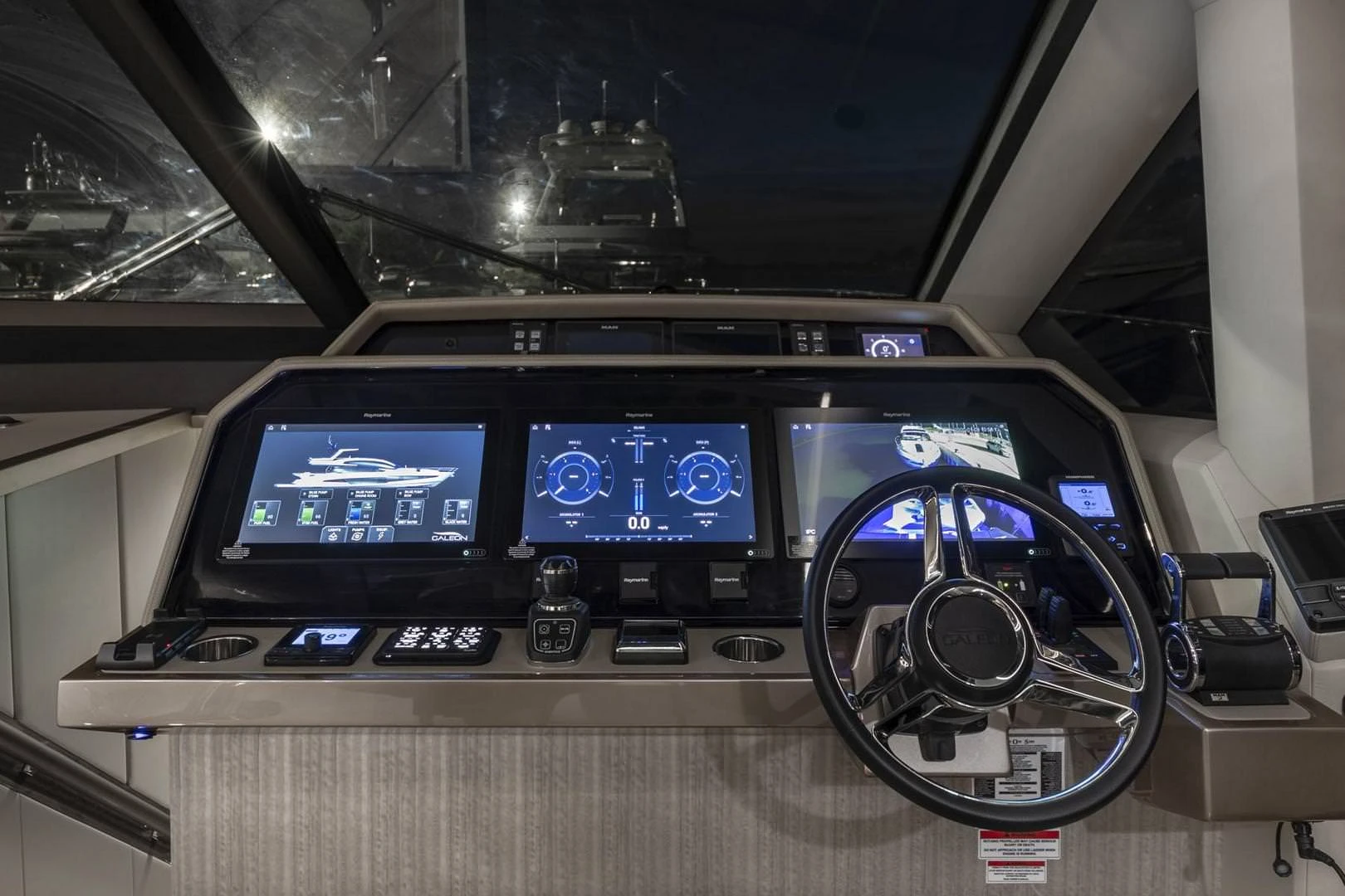 Galeon 700 SKYDECK