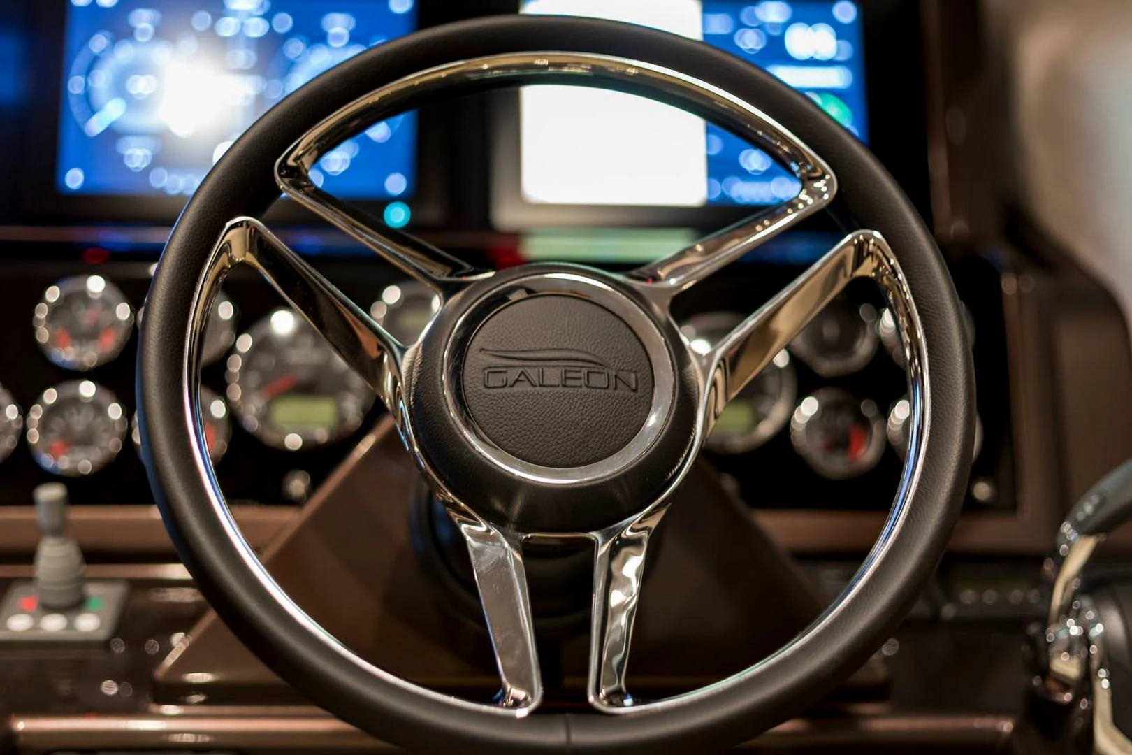 Galeon 425 HTC