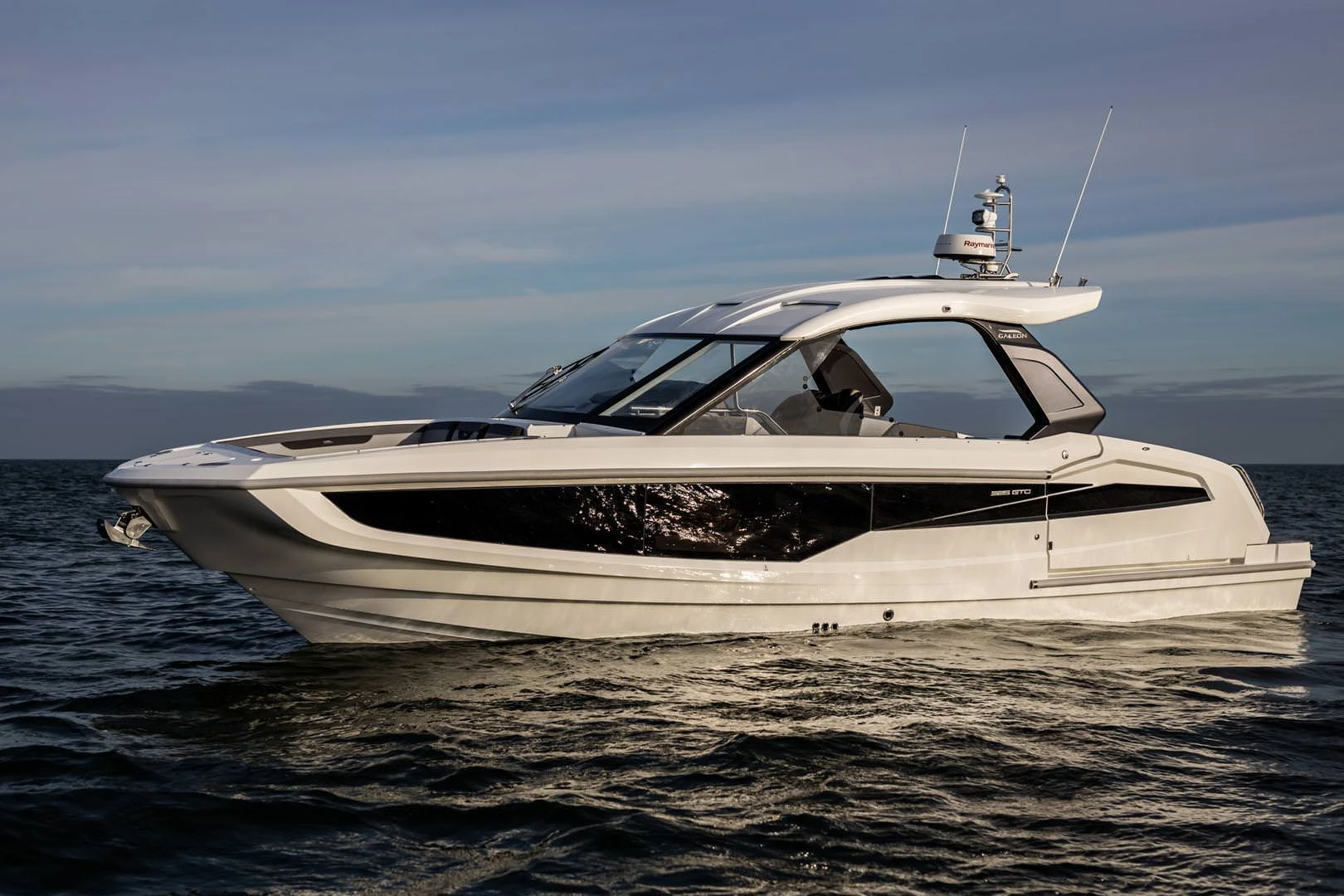 Galeon  325 GTO