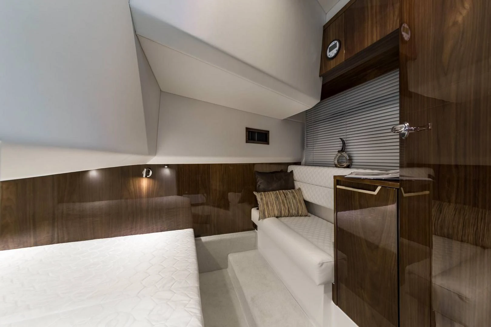 Galeon 365 HTS