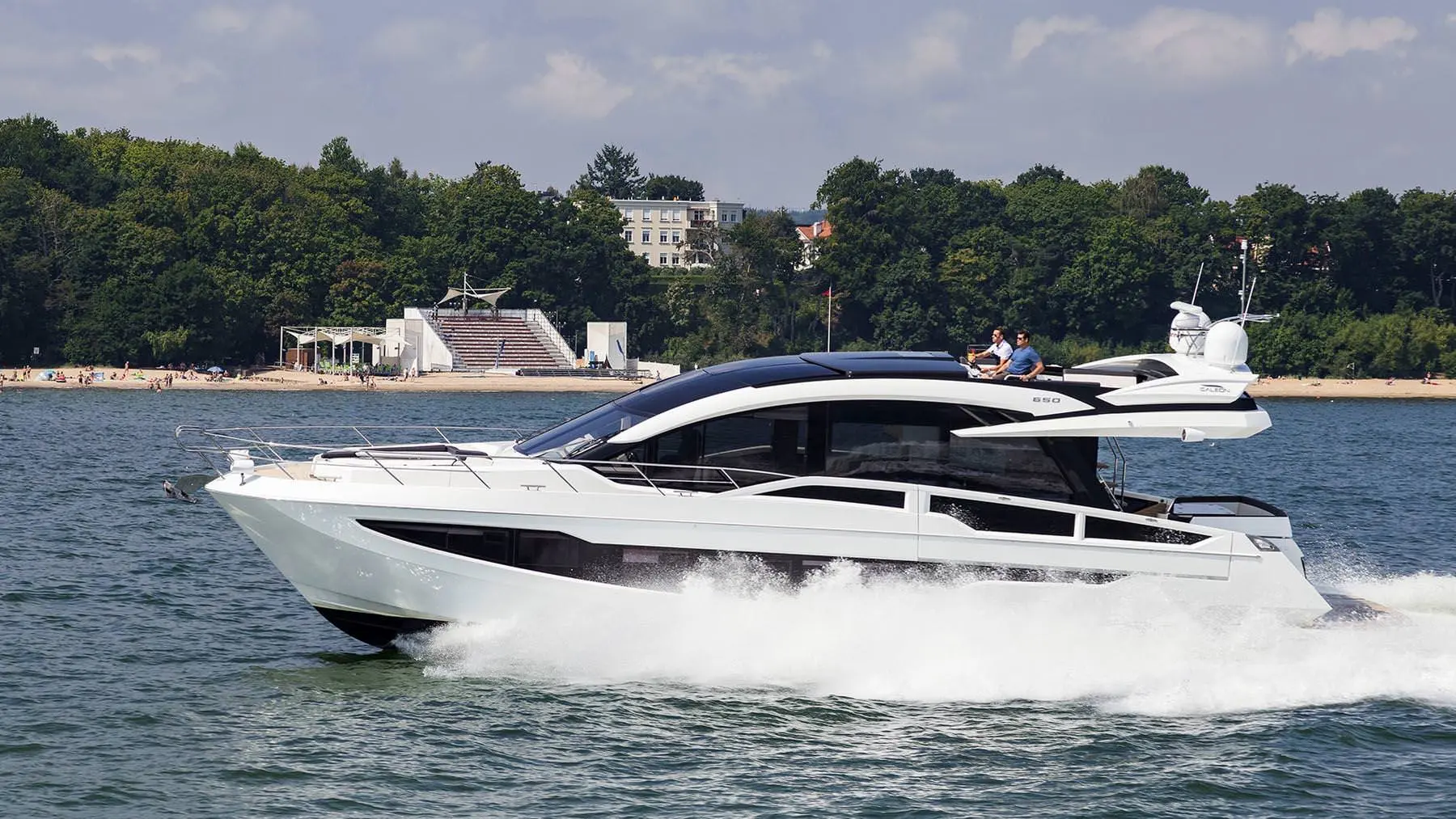Galeon 650 SKYDECK