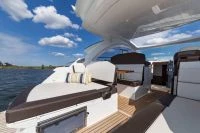 Galeon 335 HTS