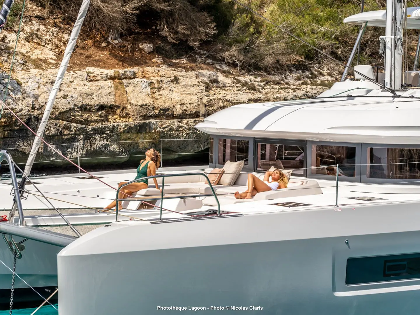 Lagoon 55