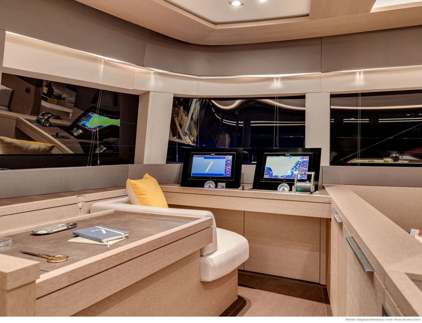 Lagoon SEVENTY 7