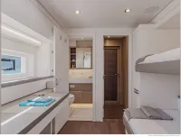 Lagoon SEVENTY 7
